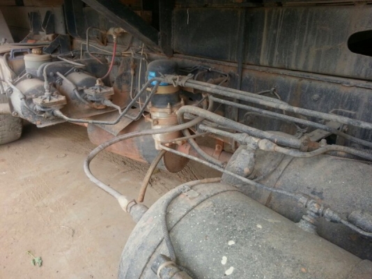 รถฮีโน่ 10 ล้อดั้ม FM1M  220 แรงม้า. ปี 38  นใจติดต่อ 081 - 6079515