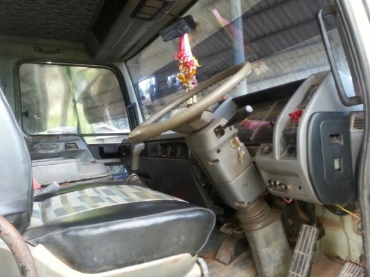 รถฮีโน่ 10 ล้อดั้ม FM1M  220 แรงม้า. ปี 38  นใจติดต่อ 081 - 6079515