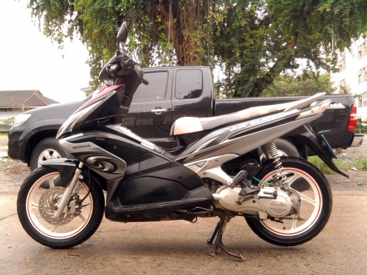 ขออนุญาติขาย Honda Airblade 110 cc. เดิมๆ ล้อแม็ก โอนให้ฟรี