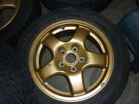 แม็กขอบ 16 นิ้ว พร้อมยาง 5 รู ใส่กะบะ หรือรถตู้ ได้เลยครับ แม็กขอบ 16 นิ้ว พร้อมยาง 5 รู ใส่กะบะ หรือรถตู้ ได้เลยครับ