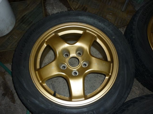 แม็กขอบ 16 นิ้ว พร้อมยาง 5 รู ใส่กะบะ หรือรถตู้ ได้เลยครับ แม็กขอบ 16 นิ้ว พร้อมยาง 5 รู ใส่กะบะ หรือรถตู้ ได้เลยครับ