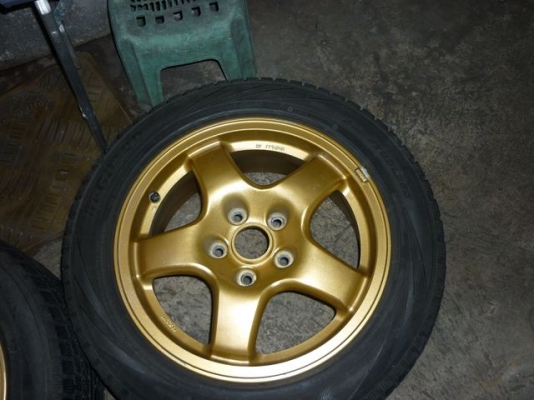 แม็กขอบ 16 นิ้ว พร้อมยาง 5 รู ใส่กะบะ หรือรถตู้ ได้เลยครับ แม็กขอบ 16 นิ้ว พร้อมยาง 5 รู ใส่กะบะ หรือรถตู้ ได้เลยครับ