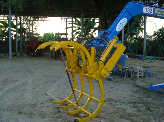 ขายคีบอ้อยติดรถไถ