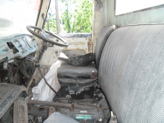 Hino km310 ไม่มีเล่มทะเบียน  ขายตามสภาพค่ะ