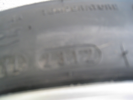 ขายล้อแม็ก CE28N 17"x7" 4/100 et40 +ยาง ปี12  (081-3747940)