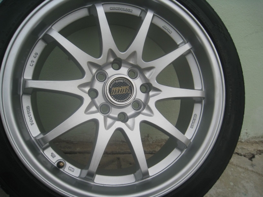 ขายล้อแม็ก CE28N 17"x7" 4/100 et40 +ยาง ปี12  (081-3747940)