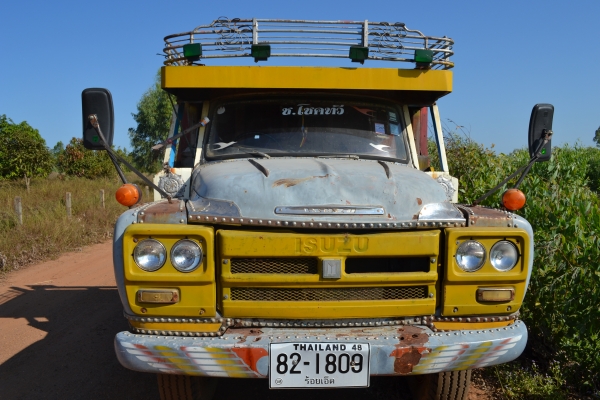 ขายด่วนISUZU สิบล้อหัวยาวท้ายลาดบรรทุกแบคโฮ เล่มทะเบียนพร้อมโอน สนใจติดต่อ 0847154322 คุณวิเชียร ขายด่วนISUZU สิบล้อหัวยาวท้ายลาดบรรทุกแบคโฮ เล่มทะเบียนพร้อมโอน สนใจติดต่อ 0847154322 คุณวิเชียร