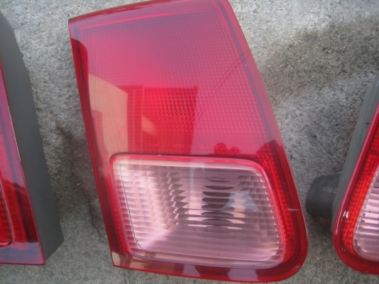 ขายไฟท้าย 4 ชิ้น civic dimension ปี 2001-2005 (081-3747940 )