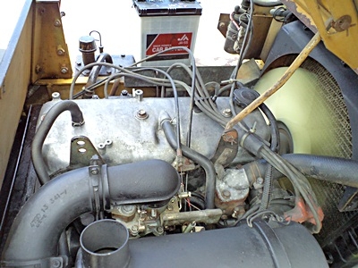 ขายรถยก 1.5 ตัน เครื่องเบนซิน กระบอกคุ่ เสาสูง 3 เมตร  ยางตัน 4 ล้อ พวงมาลัยเพาเว่อร์  สีเดิมจากนอก นำเข้าจากญี่ปุ่น ใช้งานได้ทันที