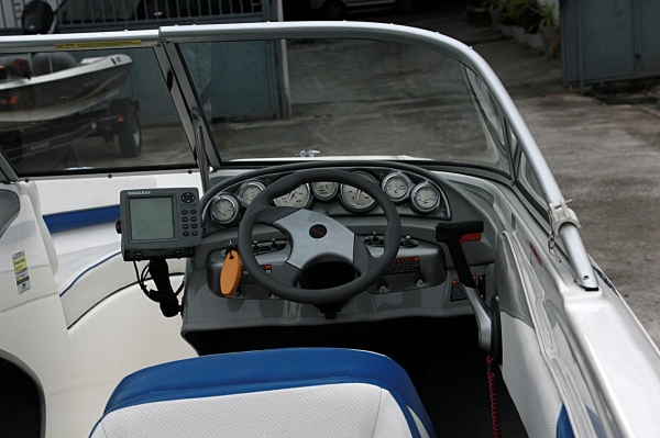 ปี2007 Bayliner 18.5ฟุต/เครื่อง3.0/four-stroke135แรงม้าประหยัดน้ำมัน 580000บาท