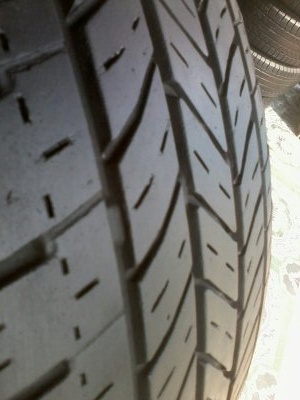 ขายยาง195/60/15 ปี 1010 BRIDERTONE POTENZA RE88 1 ชุด  ราคา :  2,400.00  บาท