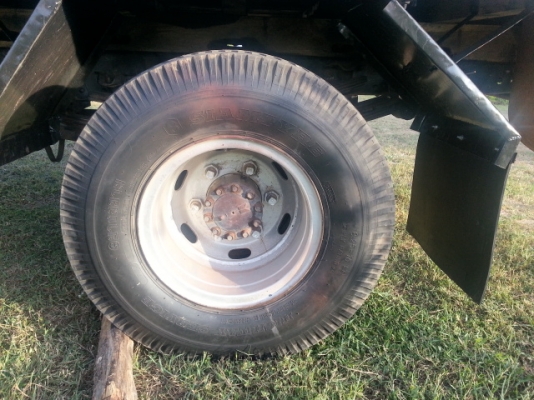 ขายด่วนหกล้อ 115 Fหน้าหลัง 5เมตร5สภาพพร้อมใช้คัชชีสวยสุดๆรีบโทร 0801515451