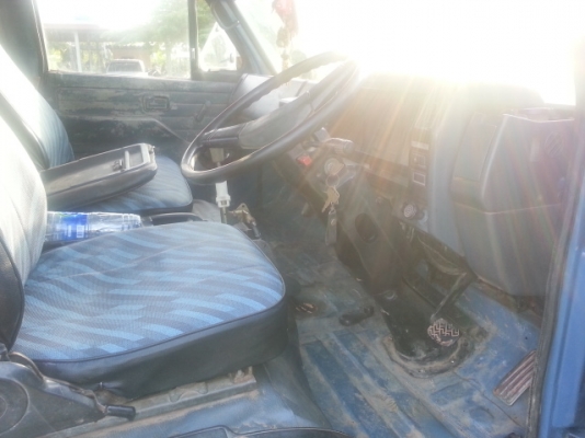 ขายด่วนหกล้อ 115 Fหน้าหลัง 5เมตร5สภาพพร้อมใช้คัชชีสวยสุดๆรีบโทร 0801515451