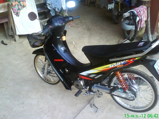 ขายเวฟ 110ตัวเก่า พร้อมเอกสารครบหมด รถเดิมๆราคา 16000 สนจัยโทร 0811838806