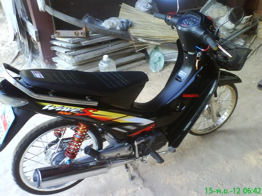 ขายเวฟ 110ตัวเก่า พร้อมเอกสารครบหมด รถเดิมๆราคา 16000 สนจัยโทร 0811838806