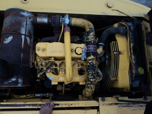 ขายด่วน KOBELCO SK120 มาร์คทรี  เก่าญี่ปุ่นสภาพสวย  เครื่องปั้มดี  ยังไม่เคยใช้งานในไทย