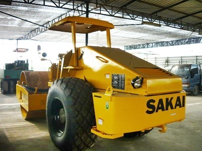 รถบด 10 ตัน Sakai SV512D รถใหม่ใช้งานเพียง 300 ชม. สภาพเนี๊ยบ ตรวจเช็คสภาพพร้อมรับประกันและจัดหาไฟแนนท์ รถบด 10 ตัน Sakai SV512D รถใหม่ใช้งานเพียง 300 ชม. สภาพเนี๊ยบ ตรวจเช็คสภาพพร้อมรับประกันและจัดหาไฟแนนท์