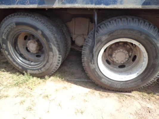 ขายรถมิตซู10ล้อ