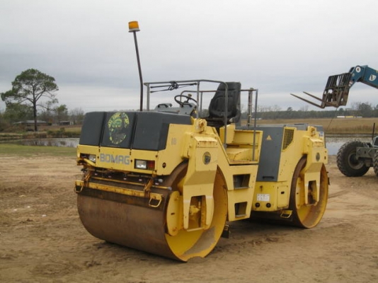 รถบดโบแมก ล้อเหล็กหน้าหลัง BW141AD2 นำเข้าจากอเมริกา