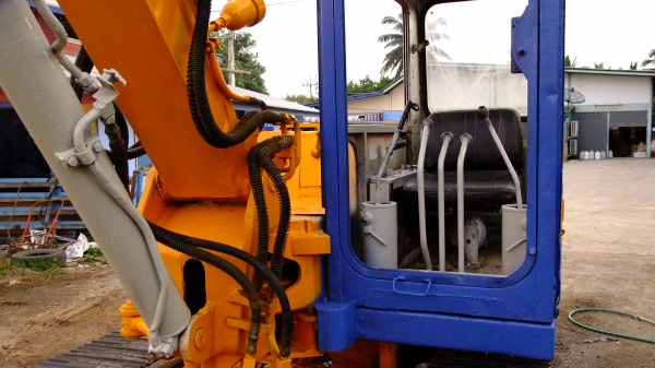 ขาย PC 60 - 1 U  รถสภาบดี สักคัน  มีรายหัวเจราะ รุ่น ตัว TOP รถสภาบพร้อมใช้ ลงงานเลยเช็กใหม่หมดแล้ว