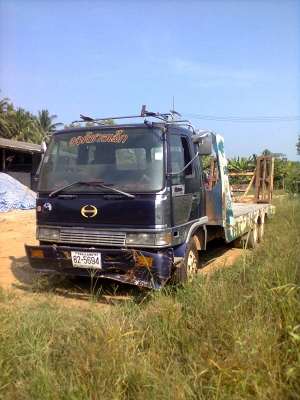 สิบล้อเตี้ย(หกล้อแปลงเป็นสิบล้อ)เครื่องJO7Cพร้อมขึ้นรถเกื่ยวสนใจติตต่อ0847823249