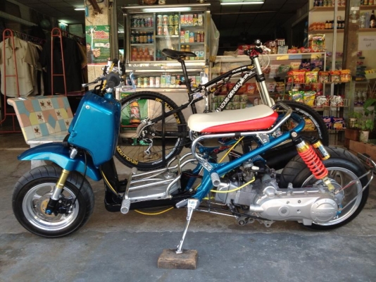 ขออภัยครับ ขาย/แลก zoomer แต่ง สุดๆล้อโตๆๆแรงๆๆแลก รถ ปืน เงิน ขออภัยครับ ขาย/แลก zoomer แต่ง สุดๆล้อโตๆๆแรงๆๆแลก รถ ปืน เงิน