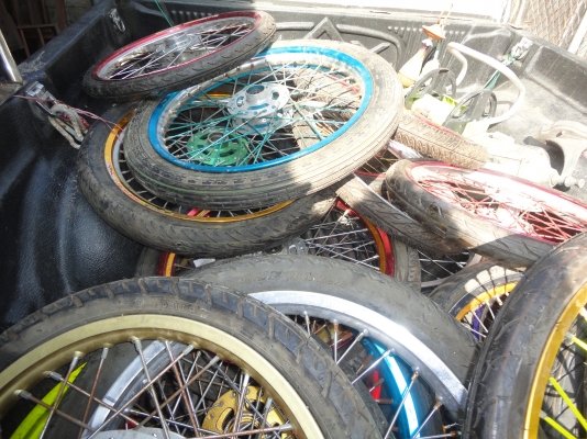 ล้อเนียม+ยางนอกใน+ดุมสภาพ95\%