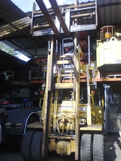 ขายครับ โฟร์คลิฟท์ Komatsu FD60-5 ขนาด 6 ตัน ครื่อง เกีร์ยดี ราคาต่อรองได้ครับ