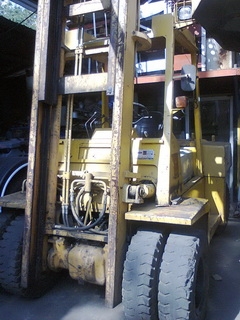 ขายครับ โฟร์คลิฟท์ Komatsu FD60-5 ขนาด 6 ตัน ครื่อง เกีร์ยดี ราคาต่อรองได้ครับ ขายครับ โฟร์คลิฟท์ Komatsu FD60-5 ขนาด 6 ตัน ครื่อง เกีร์ยดี ราคาต่อรองได้ครับ