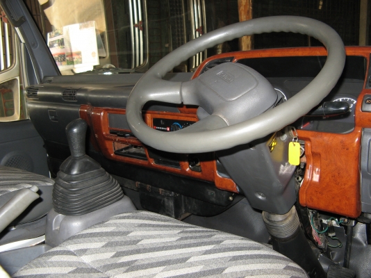 ขาย 6 ล้อ อีซูซุ NQR 175 แรง ยาว 5.50 ม.ปี 2007 พร้อมใช้งาน สภาพกว่า 90 \% สวยกิ๊ป ๆ