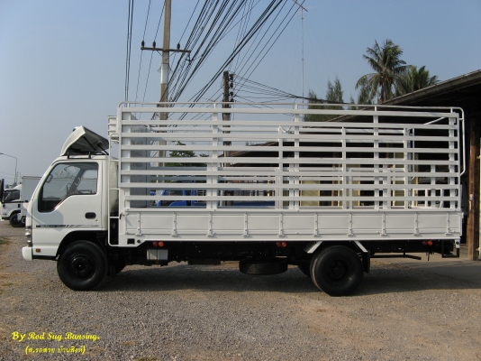 ขาย 6 ล้อ อีซูซุ NQR 175 แรง ยาว 5.50 ม.ปี 2007 พร้อมใช้งาน สภาพกว่า 90 \% สวยกิ๊ป ๆ