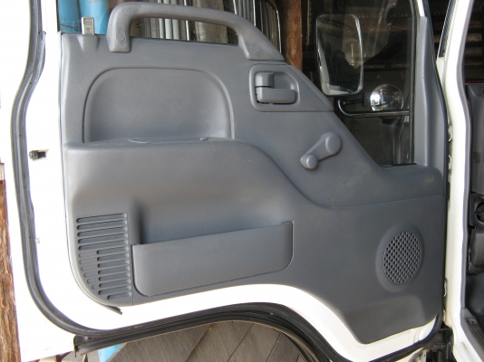 ขาย 6 ล้อ อีซูซุ NQR 175 แรง ยาว 5.50 ม.ปี 2007 พร้อมใช้งาน สภาพกว่า 90 \% สวยกิ๊ป ๆ