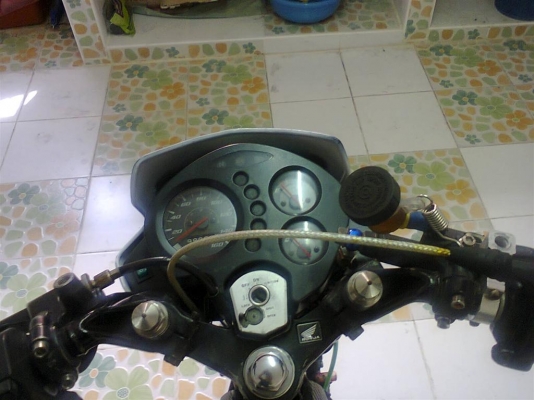 ขายHonda Sonic 125cc.   จดทะเบียน 48  พรบ.หมด ธ.ค.55