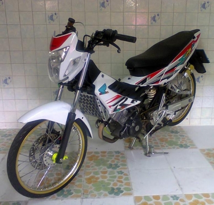 ขายHonda Sonic 125cc.   จดทะเบียน 48  พรบ.หมด ธ.ค.55