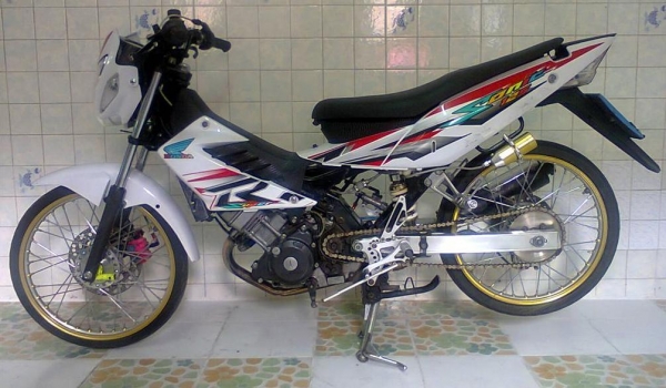 ขายHonda Sonic 125cc.   จดทะเบียน 48  พรบ.หมด ธ.ค.55