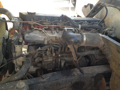 ขายด่วนรถ 6 ล้อ ISUZU ROCKY เครื่อง 6HE1 195 แรงม้ากระบะคารืโก้คอกสูงตามสภาพ กระบะยาว 7.70 เมตร สูง 2.0 เมตร เล่มพร้อมทะเบียนพร้อม รถวิ่งใช้งานอยู่เพิ่งจอดครับ