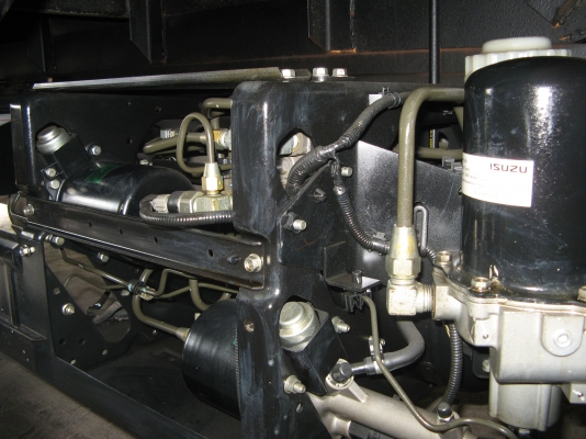 ขาย 6 ล้อ อีซูซุ FRR 190 แรง ตู้ 3 บาน ยาว 5 ม.ปี 2010 พร้อมใช้งาน สภาพกว่า 90 \% สวยกิ๊ป ๆ วิงแค่ 2x,xxx สนใจชมรถก่อนได้ครับ