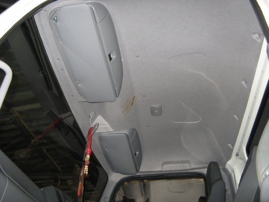 ขาย 6 ล้อ อีซูซุ FRR 190 แรง ตู้ 3 บาน ยาว 5 ม.ปี 2010 พร้อมใช้งาน สภาพกว่า 90 \% สวยกิ๊ป ๆ วิงแค่ 2x,xxx สนใจชมรถก่อนได้ครับ