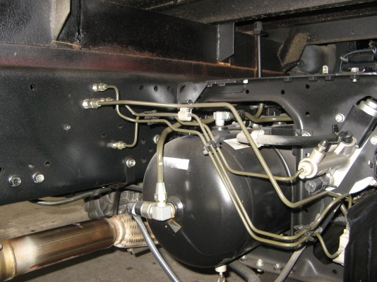 ขาย 6 ล้อ อีซูซุ FRR 190 แรง ตู้ 3 บาน ยาว 5 ม.ปี 2010 พร้อมใช้งาน สภาพกว่า 90 \% สวยกิ๊ป ๆ วิงแค่ 2x,xxx สนใจชมรถก่อนได้ครับ