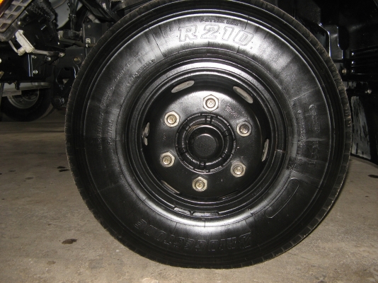 ขาย 6 ล้อ อีซูซุ FRR 190 แรง ตู้ 3 บาน ยาว 5 ม.ปี 2010 พร้อมใช้งาน สภาพกว่า 90 \% สวยกิ๊ป ๆ วิงแค่ 2x,xxx สนใจชมรถก่อนได้ครับ