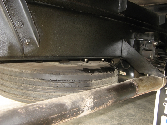 ขาย 6 ล้อ อีซูซุ FRR 190 แรง ตู้ 3 บาน ยาว 5 ม.ปี 2010 พร้อมใช้งาน สภาพกว่า 90 \% สวยกิ๊ป ๆ วิงแค่ 2x,xxx สนใจชมรถก่อนได้ครับ