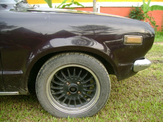 1976 MAZDA 808 4 ประตู สภาพสวย