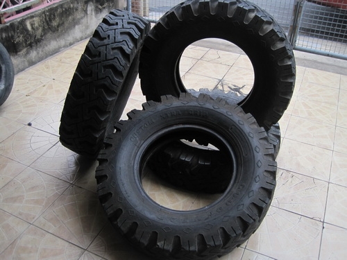 ยางขอบ  16