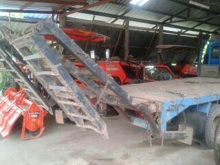 ขายรถลาก nissan cabstar 96  แรง ปี36 ทะเบียนเต็ม