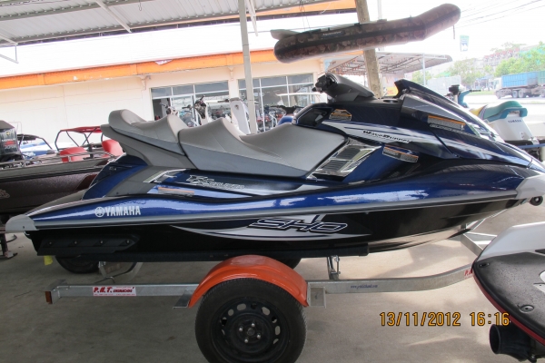 -ผ่อนได้-  YAMAHA FX SHO CRUISER IN BLUE 1800 SUPERCHARGED ปี 2012 เรือศนูย์พร้อมประกันเหมือนซื้อเรือใหม่พร้อมเทนเลอร์