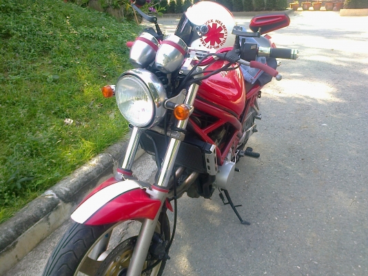 ขายBandit 400 อินวอลแท้ สภาพดีเครื่องแน่น ปี98 โฉมสุดท้ายตัวหายากหรือแลกกับรถบิกไบร์รุ่นไหนก้อได้ลองมาคุยกัน