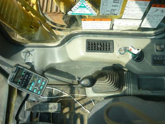 รถขุด Komatsu PC120 - 6 รถนอกนำเข้าจากญี่ปุ่น ช.ม.การทำงานน้อย รับประกันเครื่องและปั๊ม จัดไฟแนนท์ได้ รถขุด Komatsu PC120 - 6 รถนอกนำเข้าจากญี่ปุ่น ช.ม.การทำงานน้อย รับประกันเครื่องและปั๊ม จัดไฟแนนท์ได้