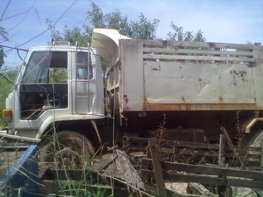 ขายด่วน  อีซูซุ  ROCKY  FXZ  210 สิบล้อสองเพลาดั้มพ์