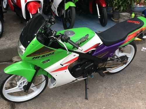 KR150SEเสื้อทองอาร์มกลับชุดสีครบสภาพสวยกริ้บเครื่องดีพร้อมใช้งาน0861030887