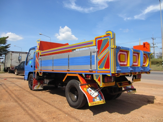 6ล้อดั๊ม NKR 110แรง รถห้าง แอร์ใหม่ สีใหม่ 6ล้อดั๊ม NKR 110แรง รถห้าง แอร์ใหม่ สีใหม่